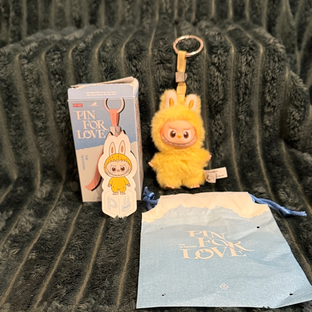 The Monsters - Pin For Love - P